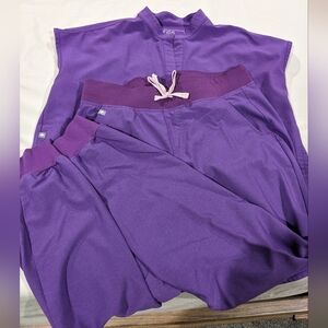 Figs Purple Scrub Set